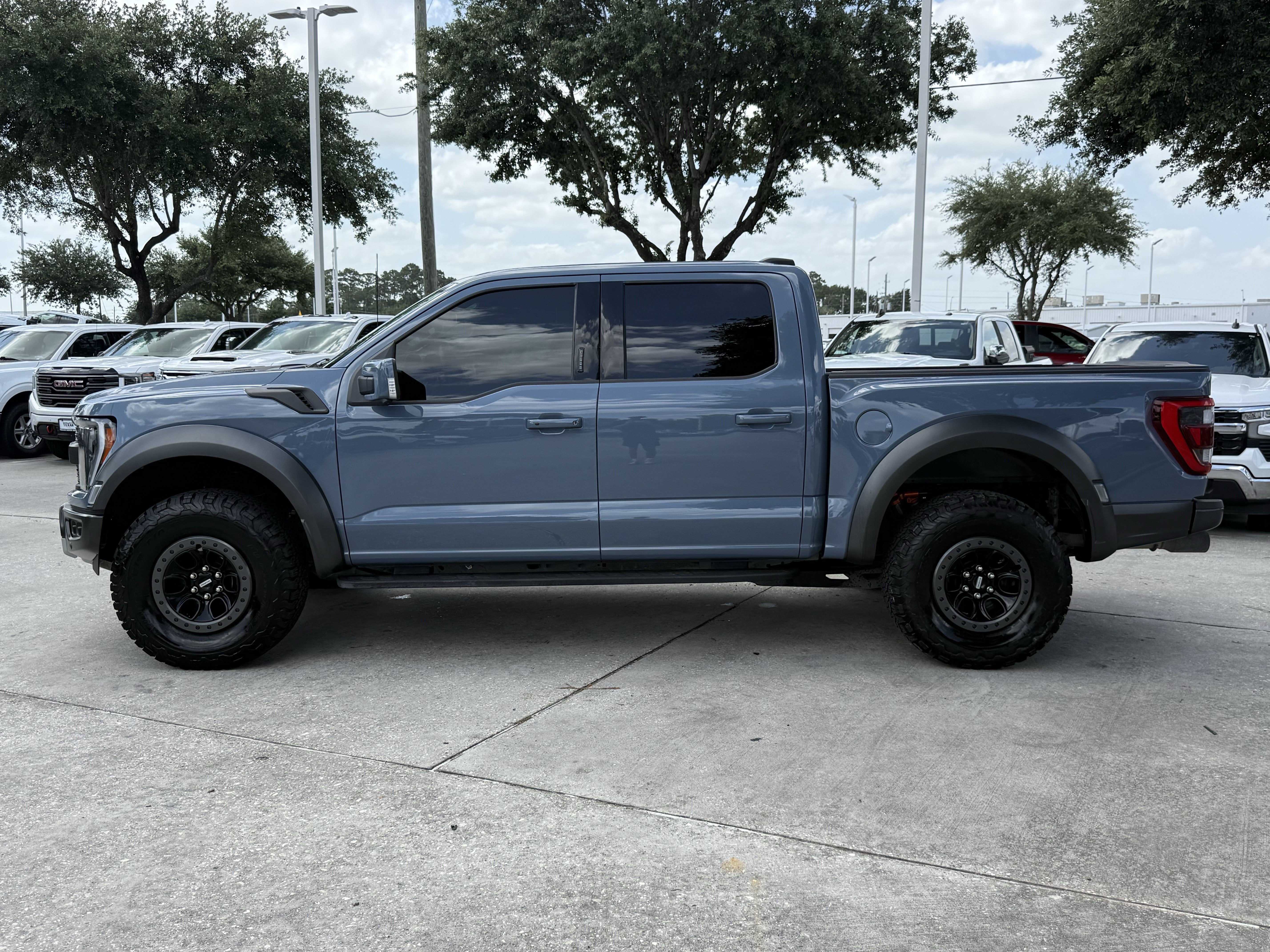 Used 2023 Ford F150 Raptor w/ Raptor Carbon Fiber Package AWD/4WD image 8