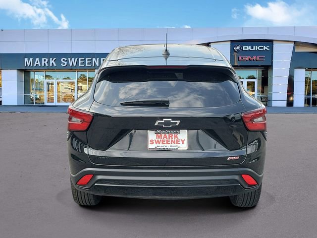 Used 2025 Chevrolet Trax RS w/ Driver Confidence Package image 30