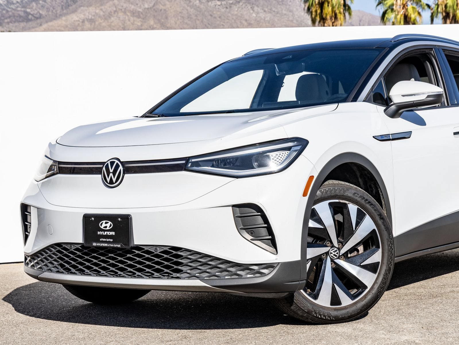 Used 2022 Volkswagen ID.4 Pro S w/ Gradient Package AWD/4WD image 2