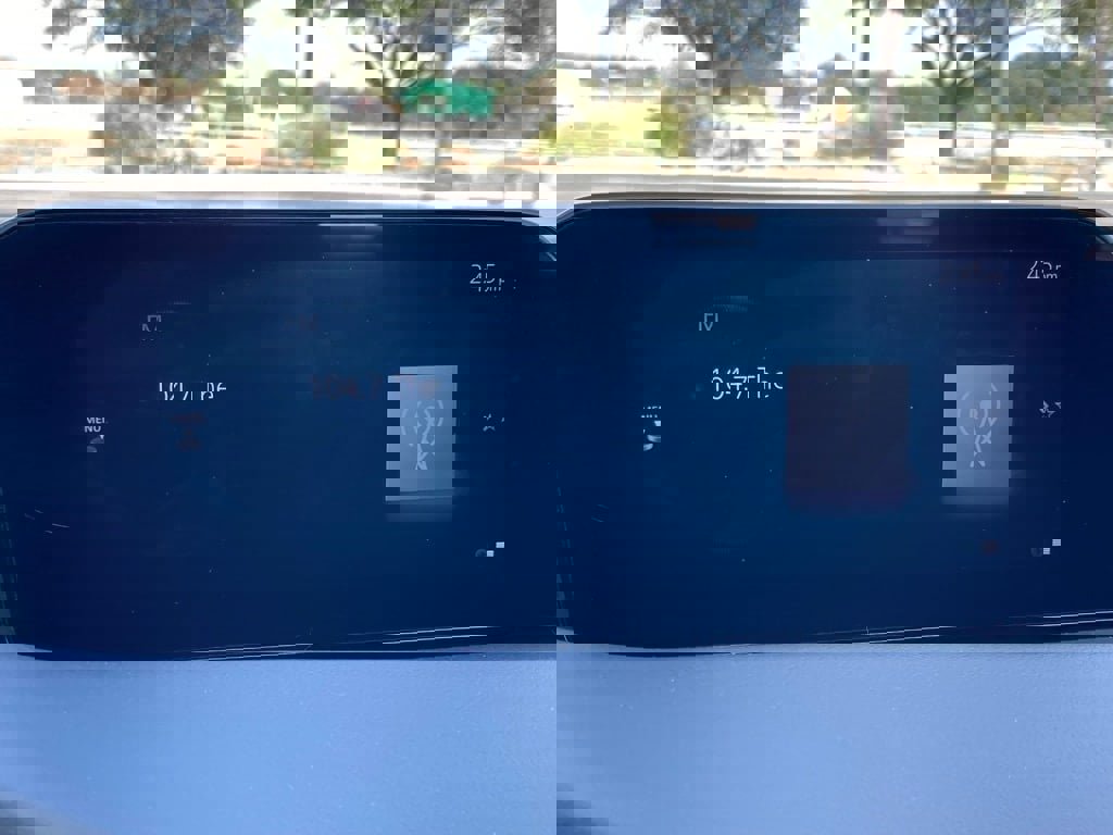 Used 2025 MAZDA MAZDA3 s image 23