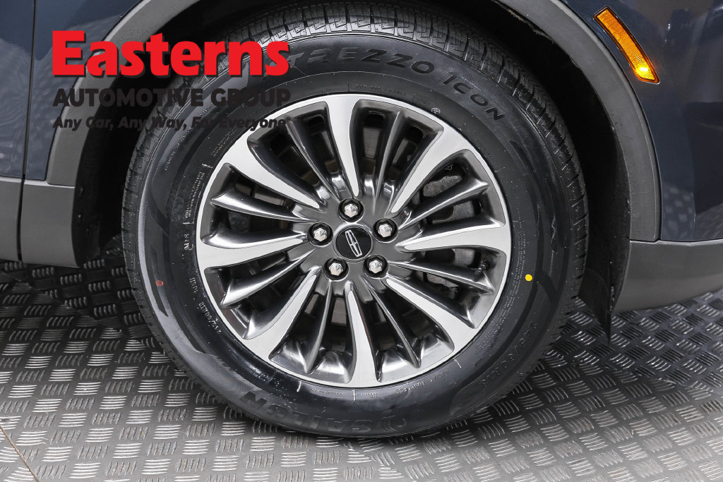 Used 2023 Lincoln Nautilus AWD image 32