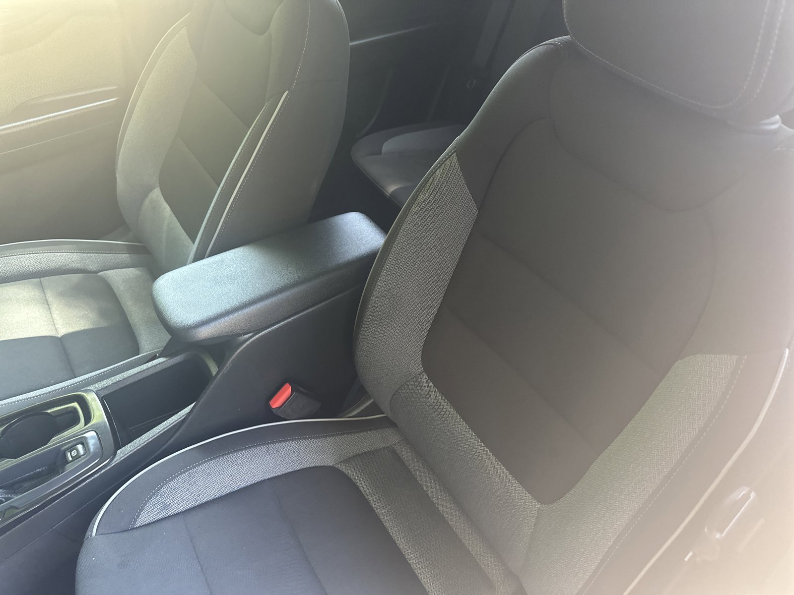 Used 2025 Chevrolet TrailBlazer LT AWD/4WD image 19