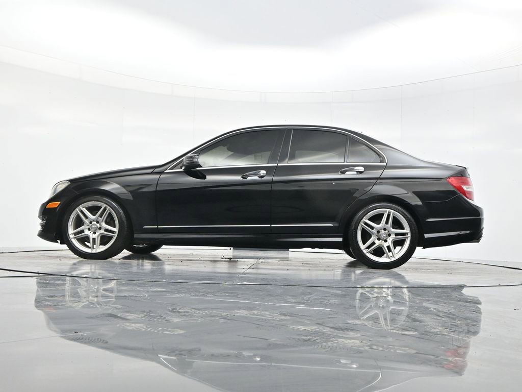 Used 2013 Mercedes-Benz C 300 4MATIC Sedan image 51