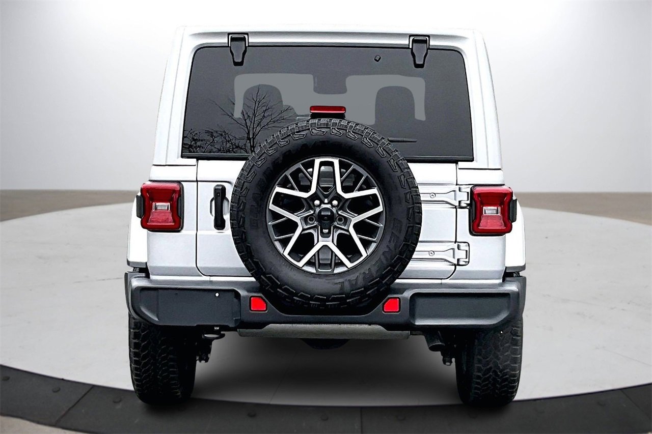 Certified 2024 Jeep Wrangler Sahara image 8