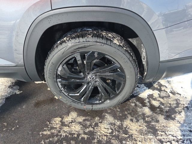 Used 2022 Volkswagen Atlas SE image 16