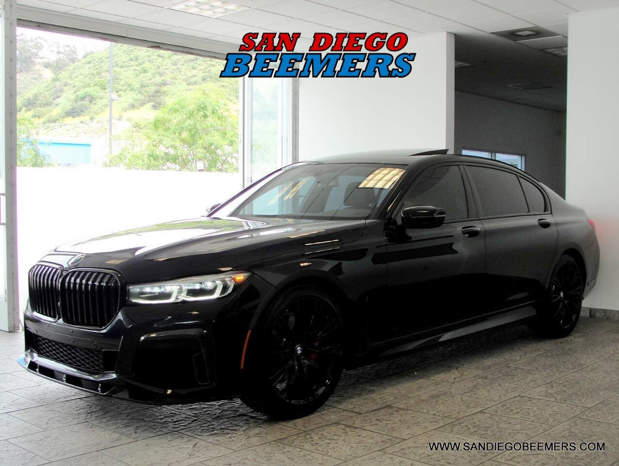 Used 2022 BMW 740i w/ M Sport Package image 17