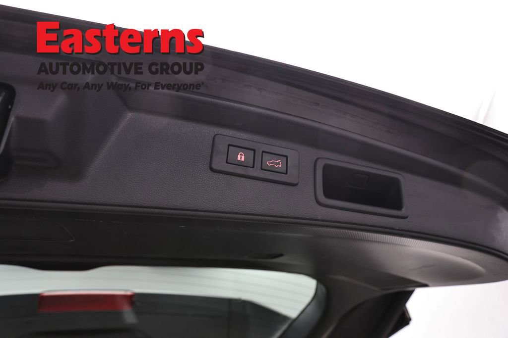 Used 2021 Subaru Forester Limited image 28
