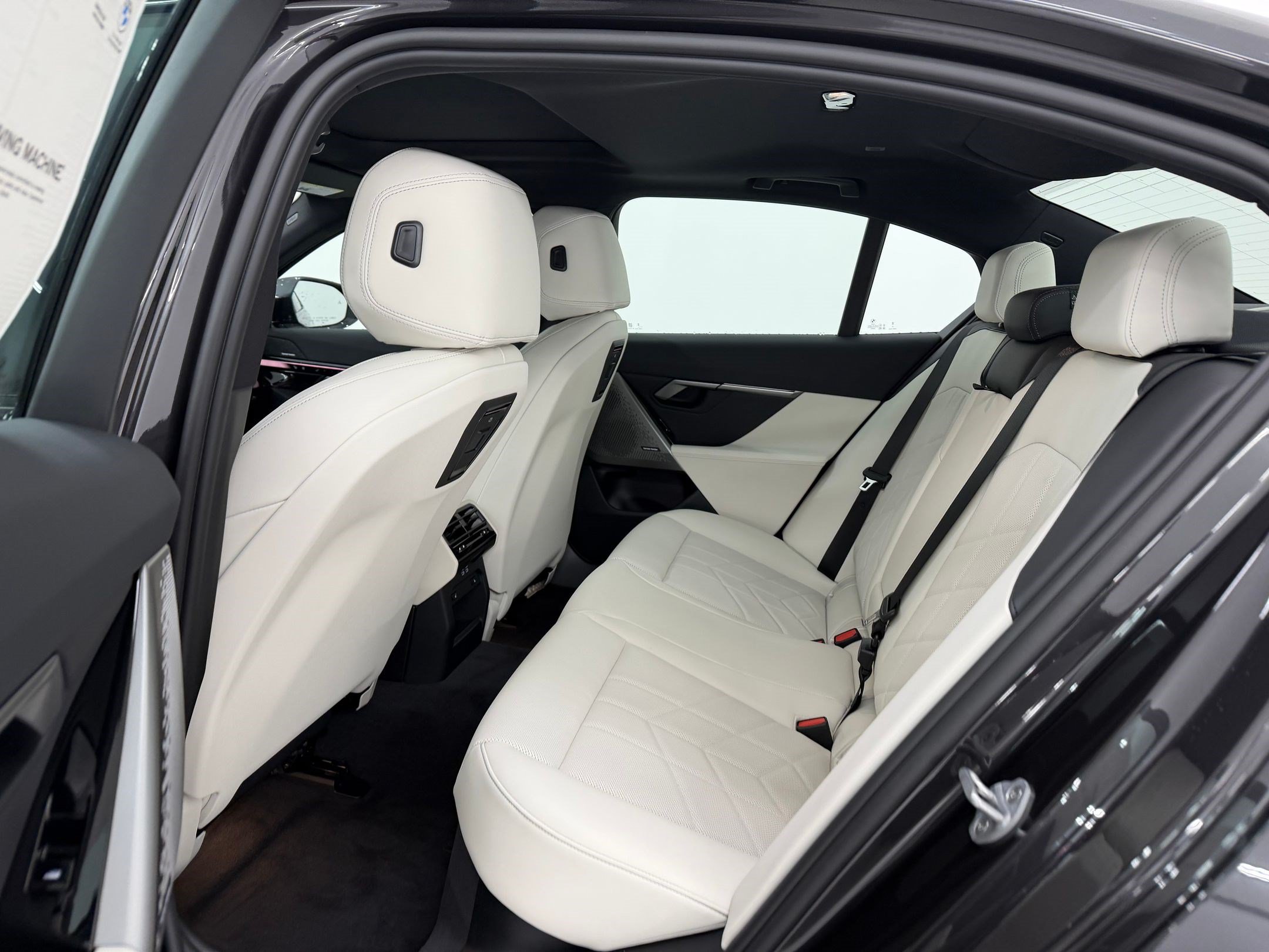 New 2027 BMW 530i w/ M Sport Package RWD image 13