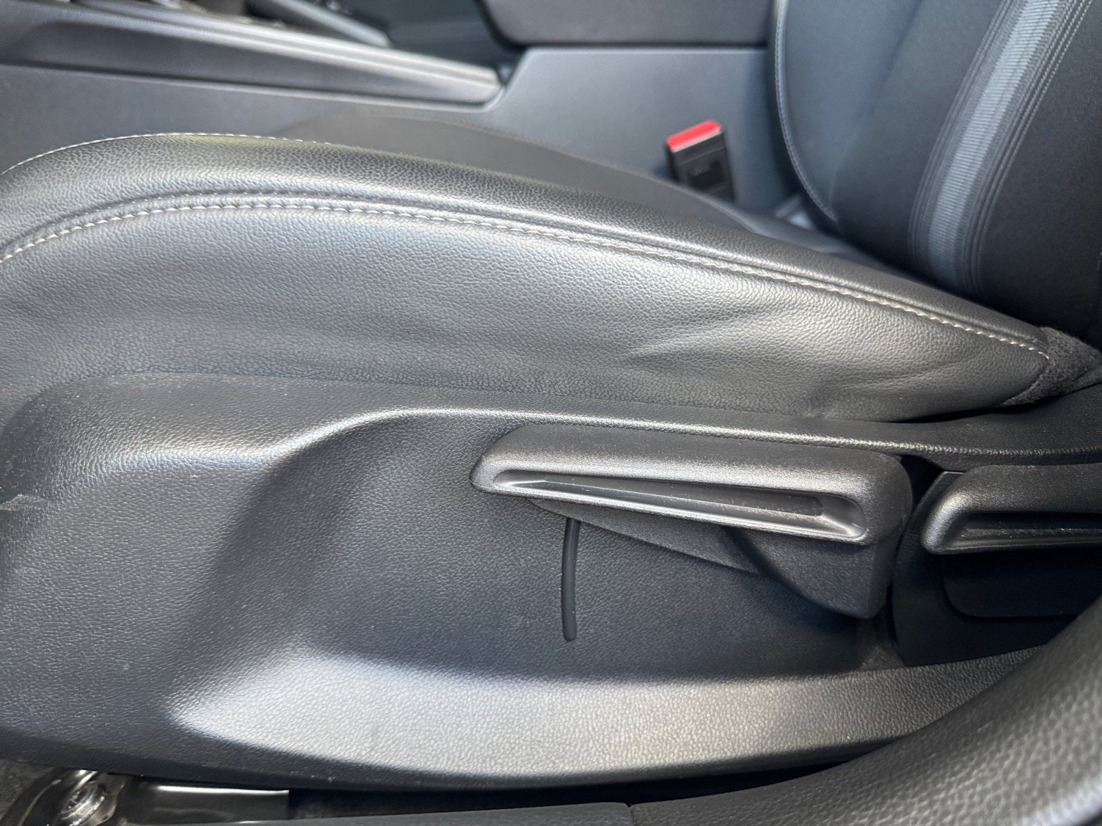 Used 2022 Honda Civic Sport image 10