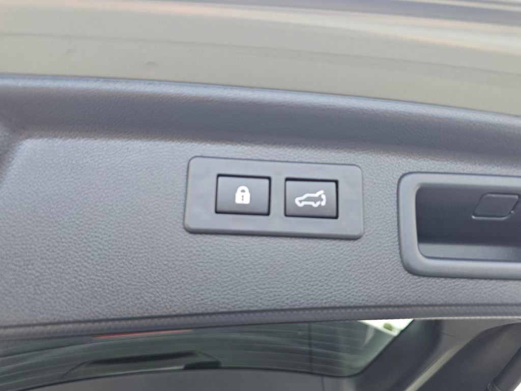 Used 2021 Subaru Forester Touring AWD/4WD image 11