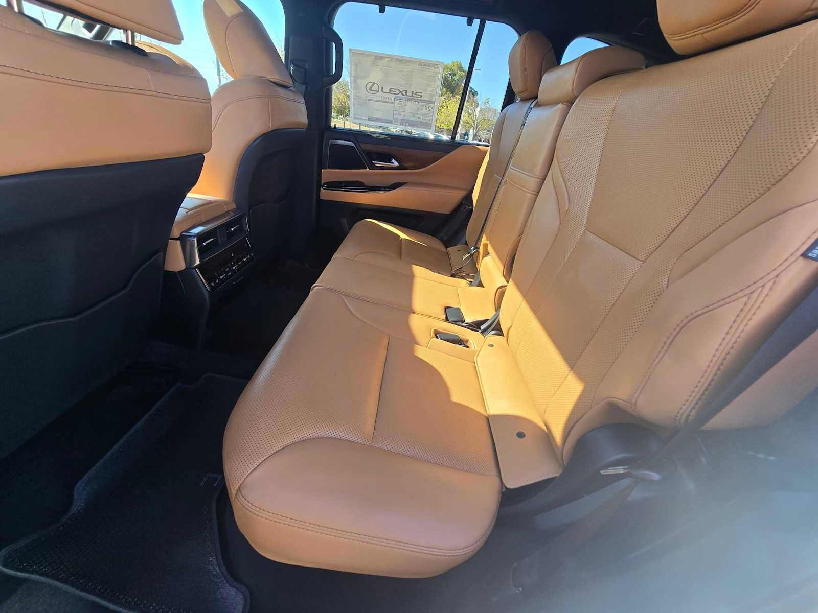 New 2026 Lexus LX 700h Luxury AWD/4WD image 17