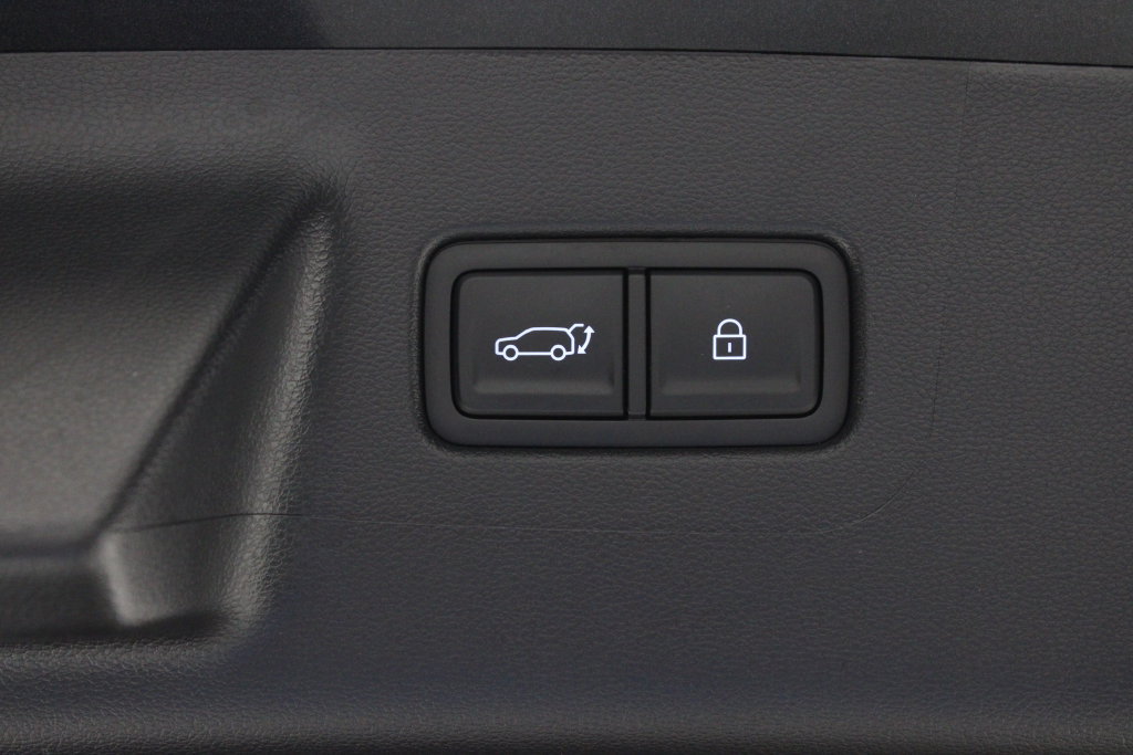 Used 2026 Hyundai Santa Fe SEL FWD image 19