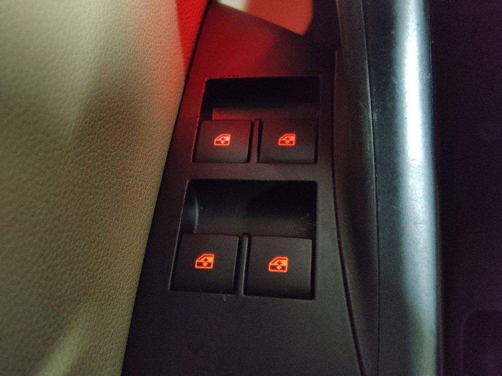 Used 2019 Buick Cascada Premium image 27