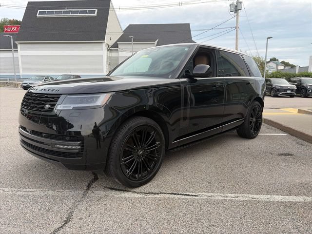 Used 2025 Land Rover Range Rover Long Wheelbase SE AWD/4WD image 7