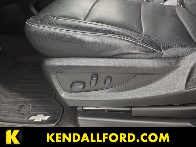Used 2020 Chevrolet Suburban Premier AWD/4WD image 19