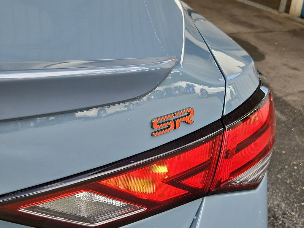 Used 2025 Nissan Sentra SR w/ SR Premium Package FWD image 32