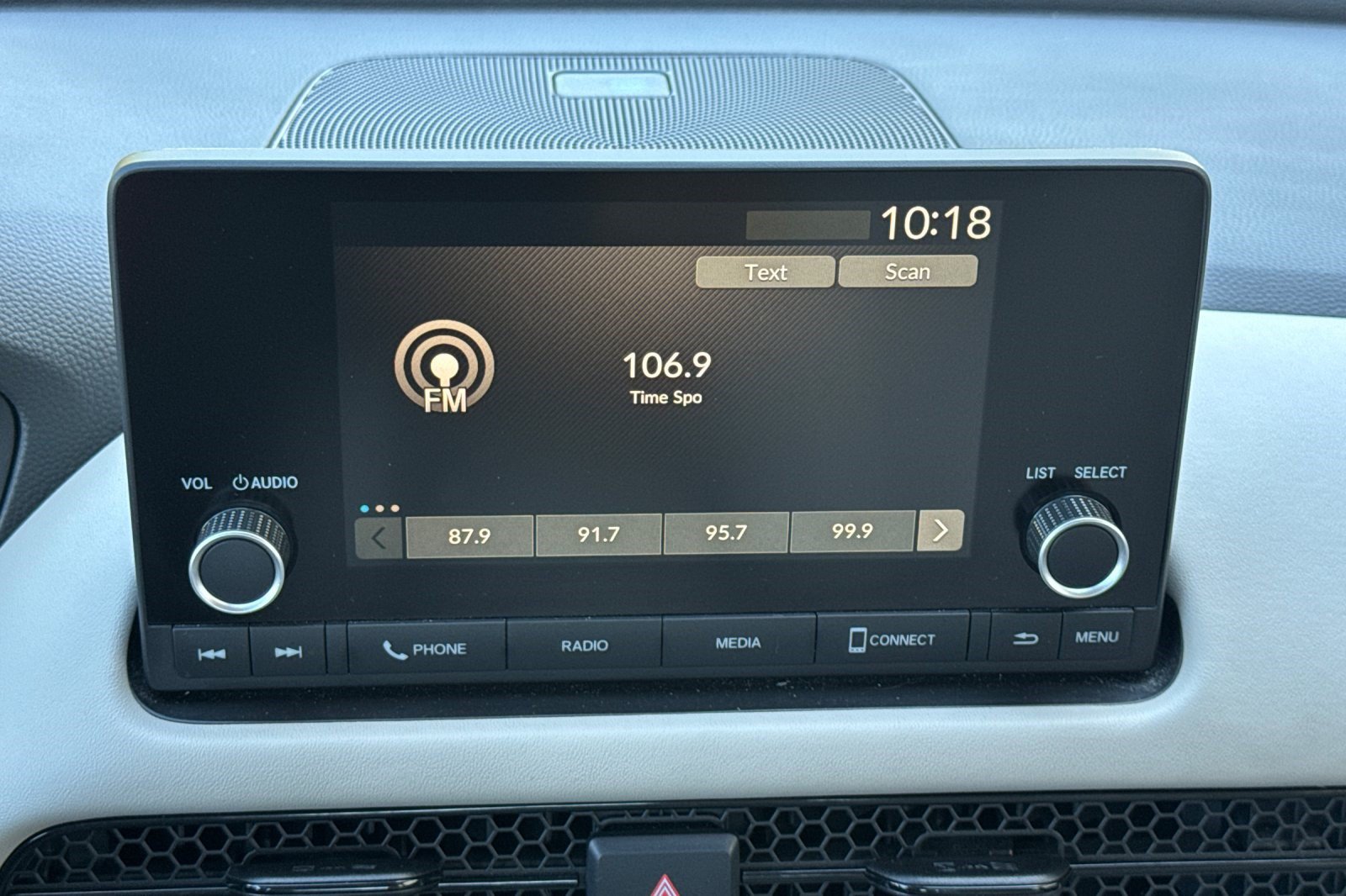 Used 2024 Honda HR-V LX image 21