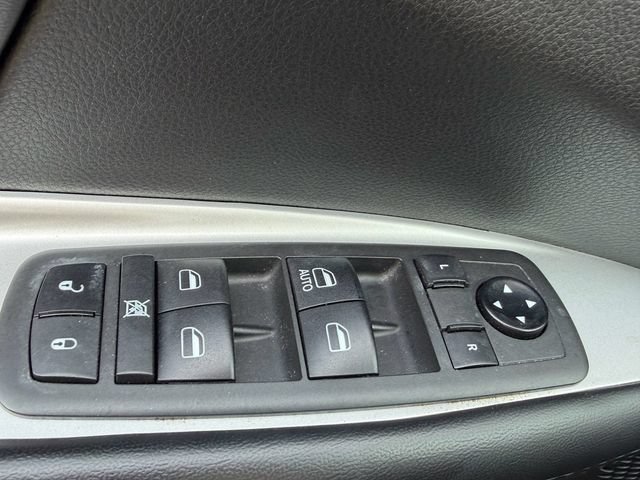 Used 2020 Dodge Journey SE w/ SE Popular Equipment Group FWD image 22