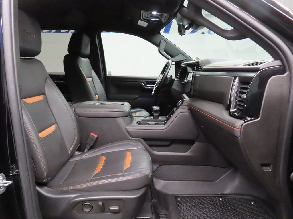 Used 2022 GMC Sierra 1500 AT4 w/ AT4 Premium Package AWD/4WD image 34