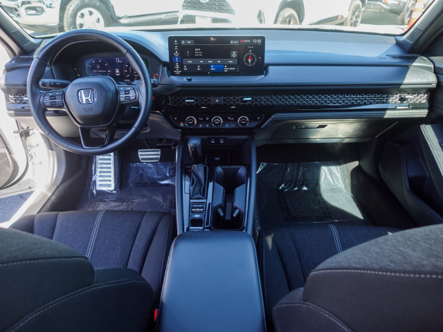 Used 2025 Honda Accord Sport image 27