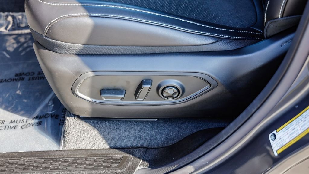 New 2026 Jeep Grand Cherokee Altitude image 26