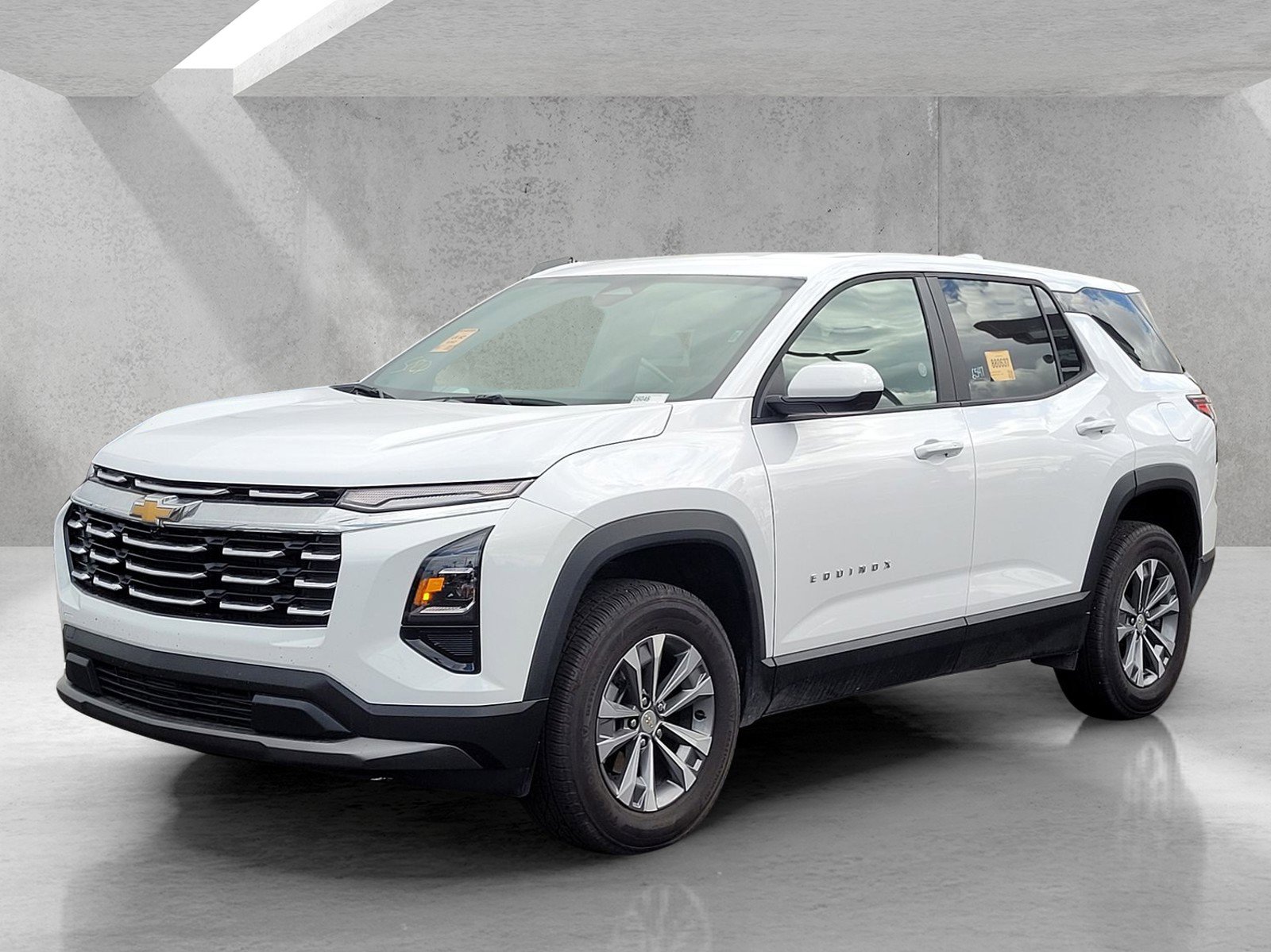 Used 2025 Chevrolet Equinox LT image 8