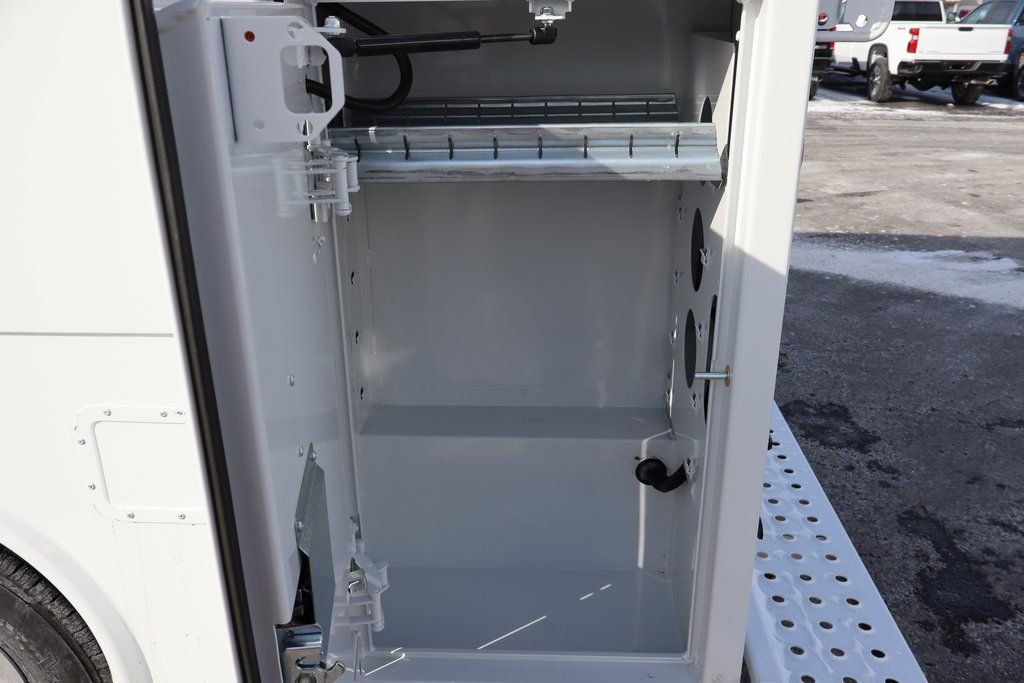 New 2026 Chevrolet Express 3500 Work Van w/ Power Convenience Package image 11