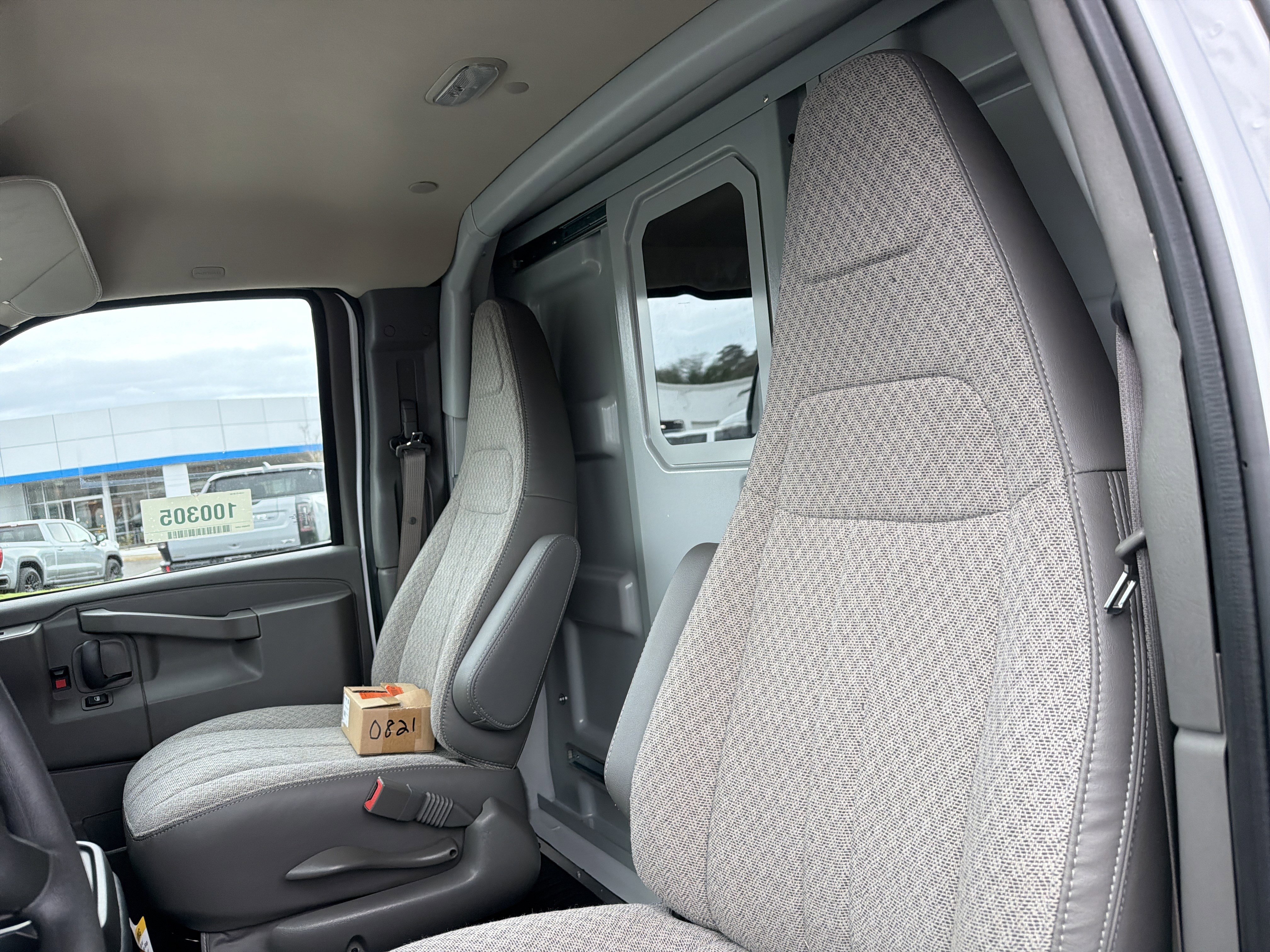 New 2026 Chevrolet Express 3500 w/ Power Convenience Package RWD image 12