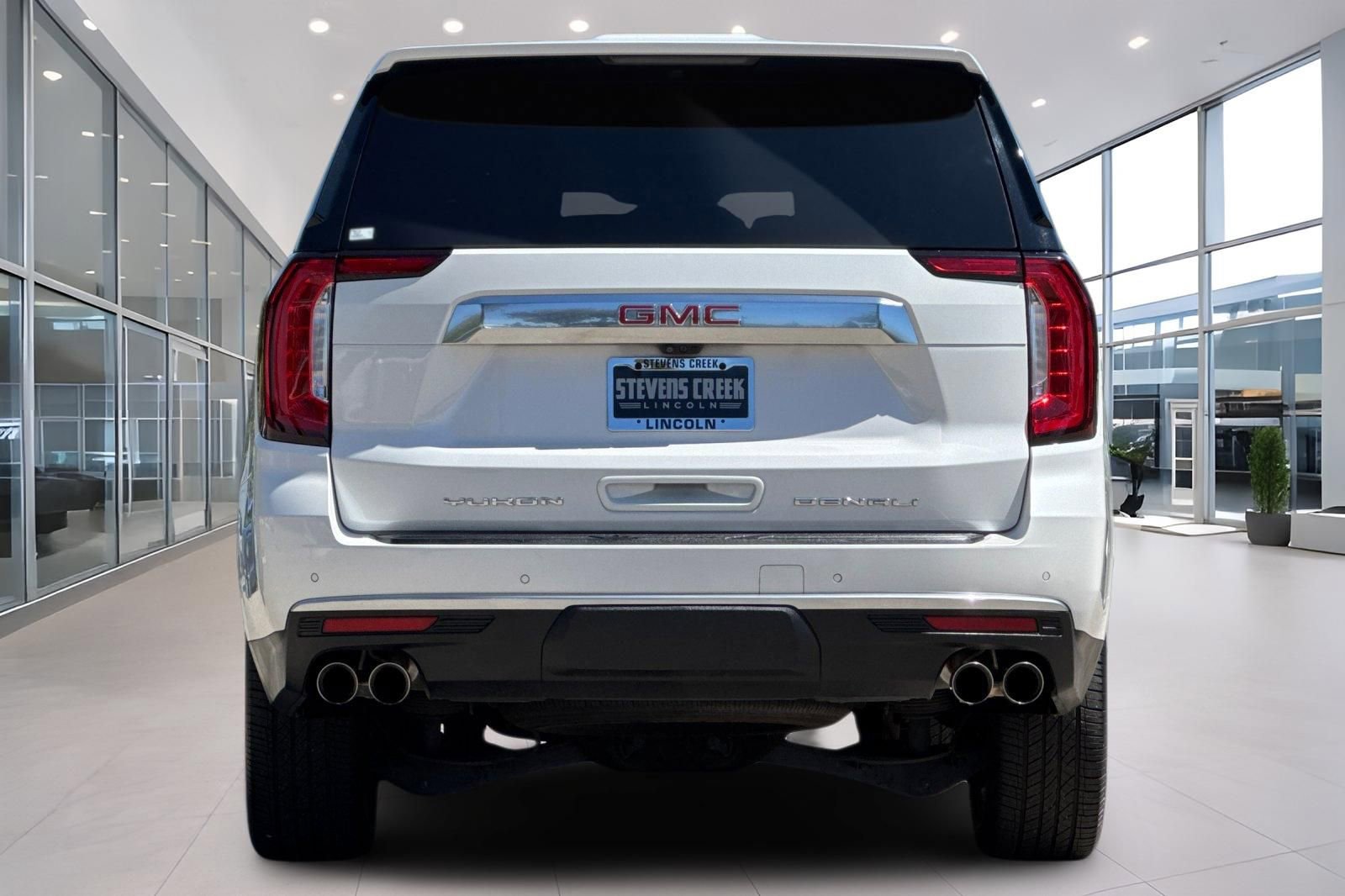 Used 2021 GMC Yukon Denali w/ Denali Ultimate Package image 5