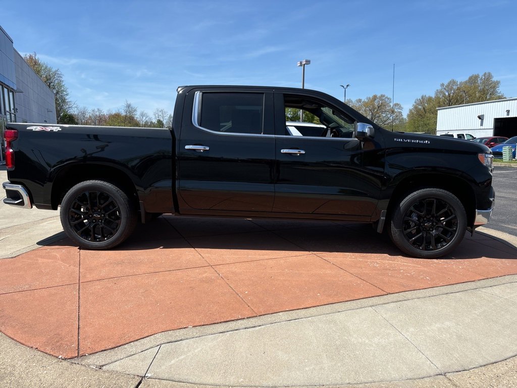 New 2025 Chevrolet Silverado 1500 LTZ w/ Technology Package image 8
