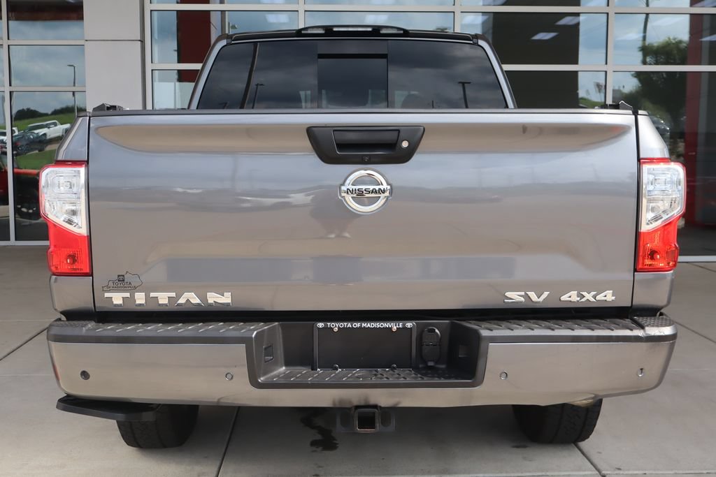 Used 2021 Nissan Titan SV w/ SV Convenience Package AWD/4WD image 7