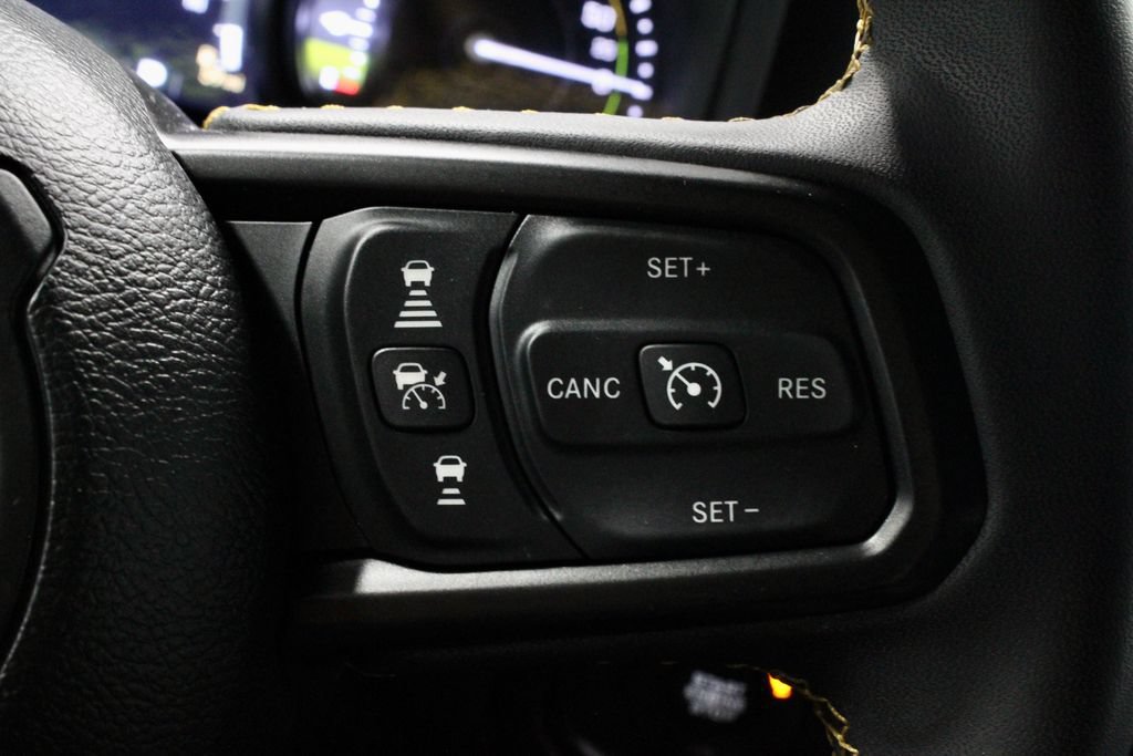 Used 2024 Jeep Wrangler Unlimited AWD/4WD image 26