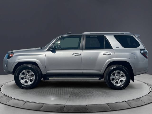 Used 2016 Toyota 4Runner SR5 Premium AWD/4WD image 2