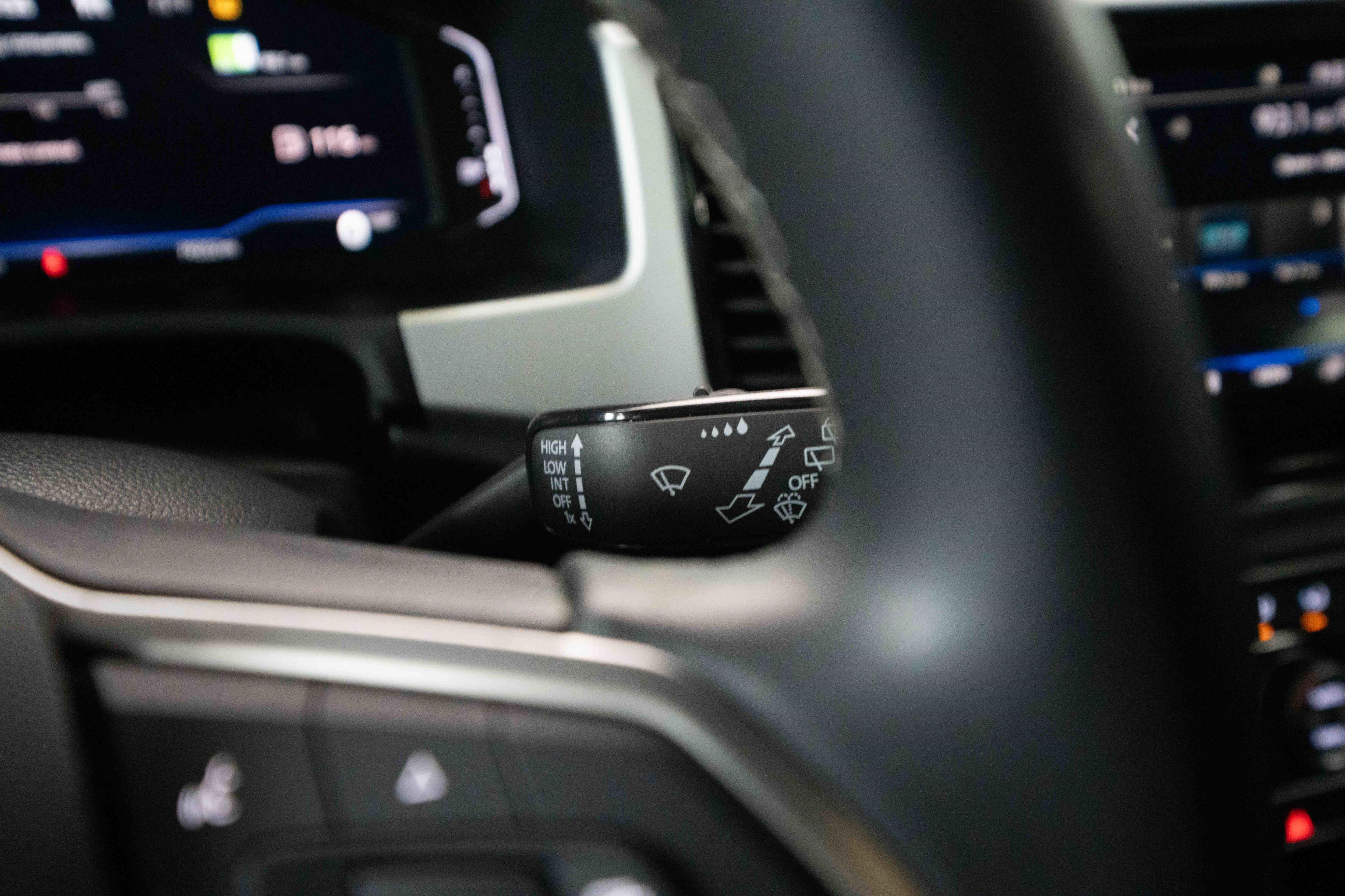 Used 2022 Volkswagen Atlas Cross Sport SE w/ Panoramic Sunroof Package AWD/4WD image 14