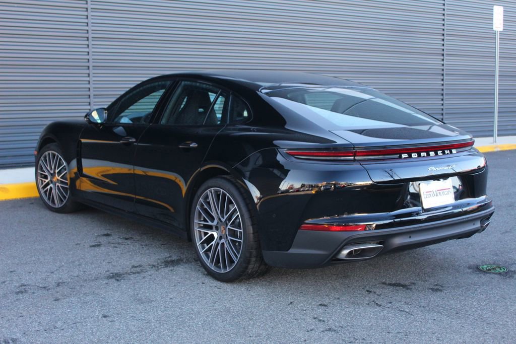 New 2026 Porsche Panamera 4 image 3