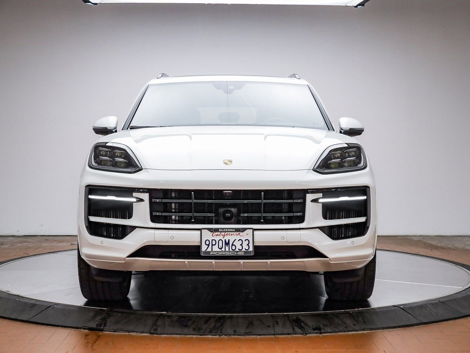 Certified 2025 Porsche Cayenne image 13