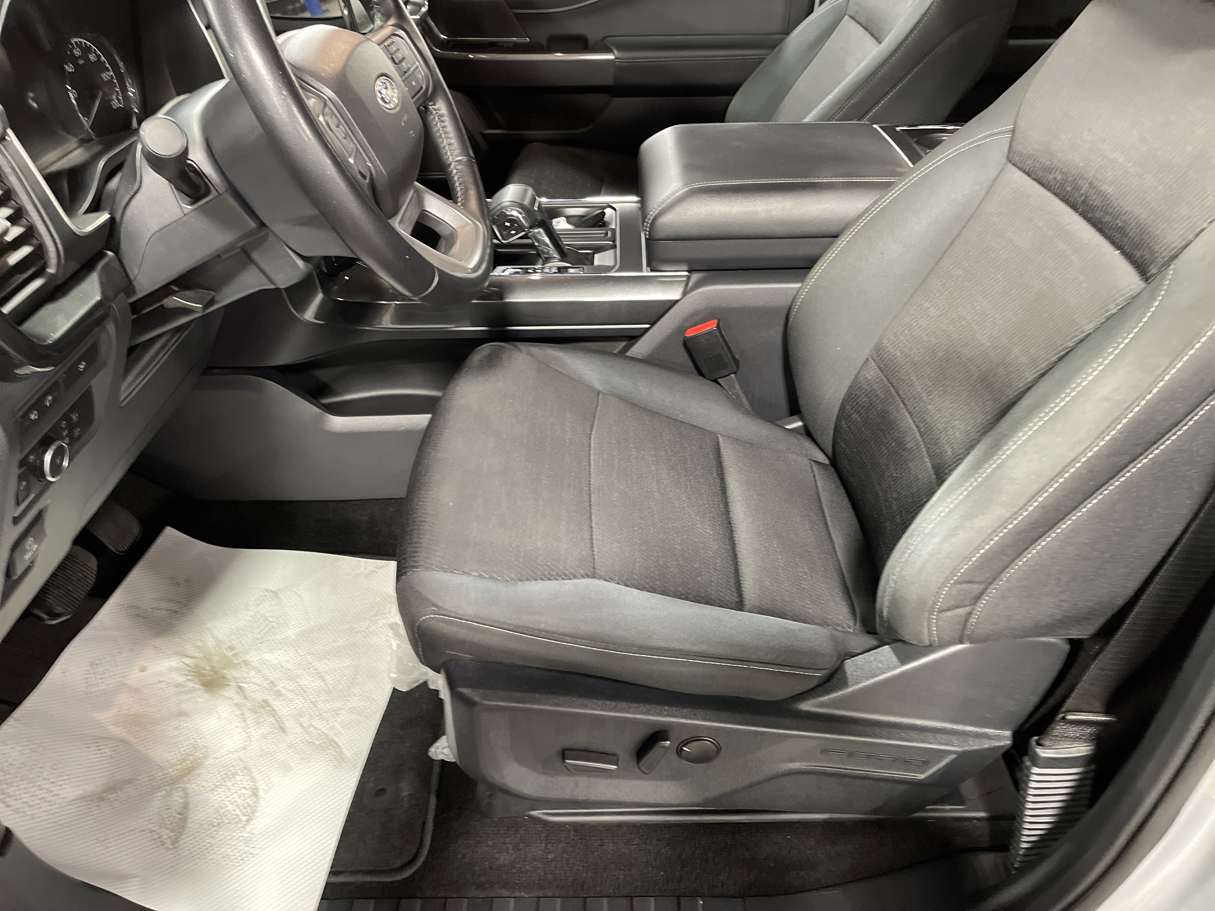 Used 2022 Ford F150 XLT w/ Equipment Group 302A High image 12