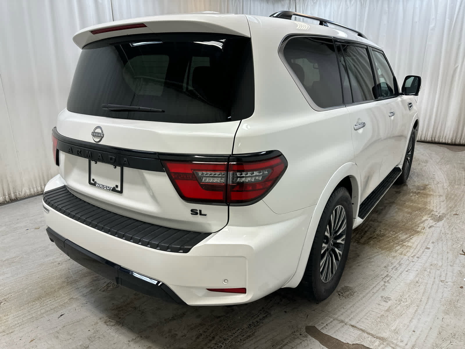 Certified 2024 Nissan Armada SL w/ Midnight Edition Package image 12