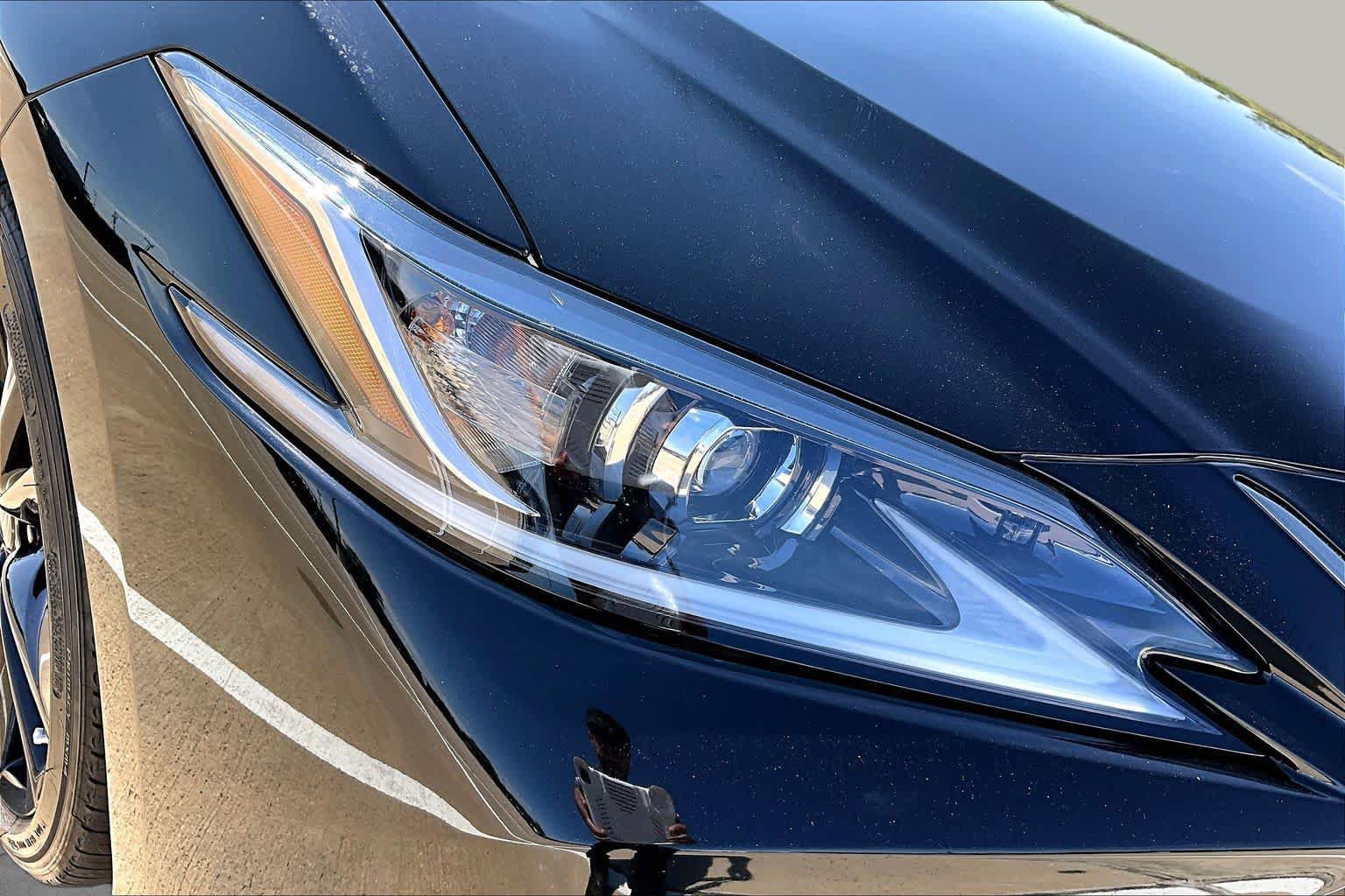 Used 2024 Lexus ES 350 F Sport w/ Accessory Package (Z2) FWD image 25