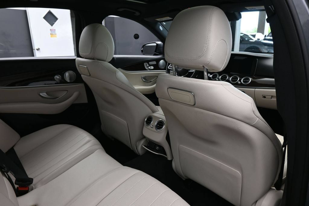 Used 2019 Mercedes-Benz E 300 image 43