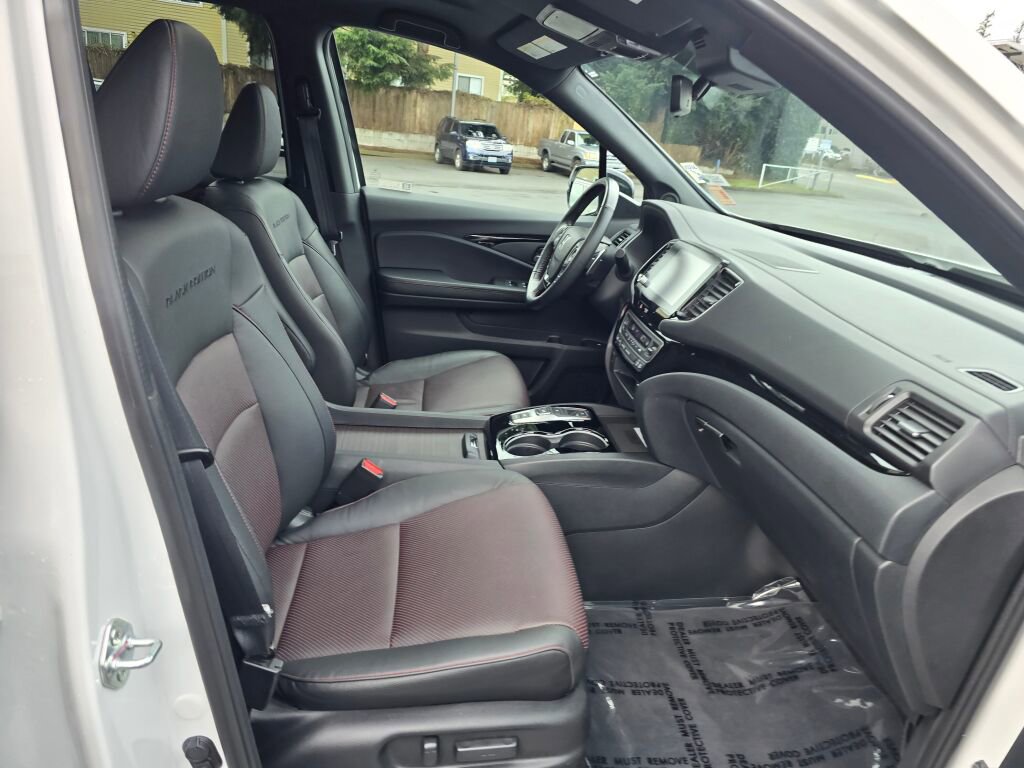 Certified 2023 Honda Ridgeline Black Edition image 14