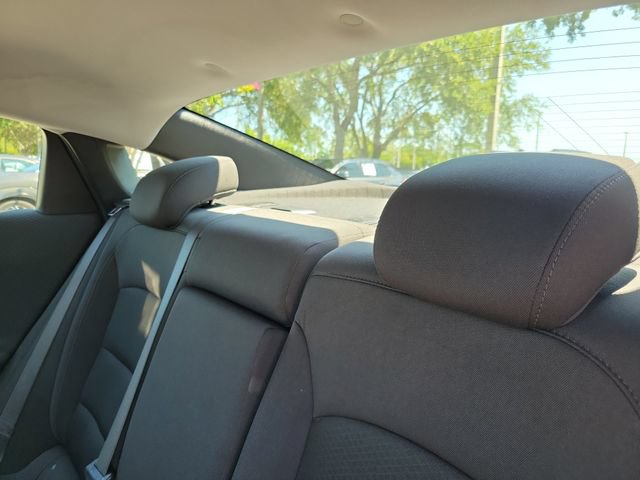 Certified 2025 Chevrolet Malibu LT FWD image 17