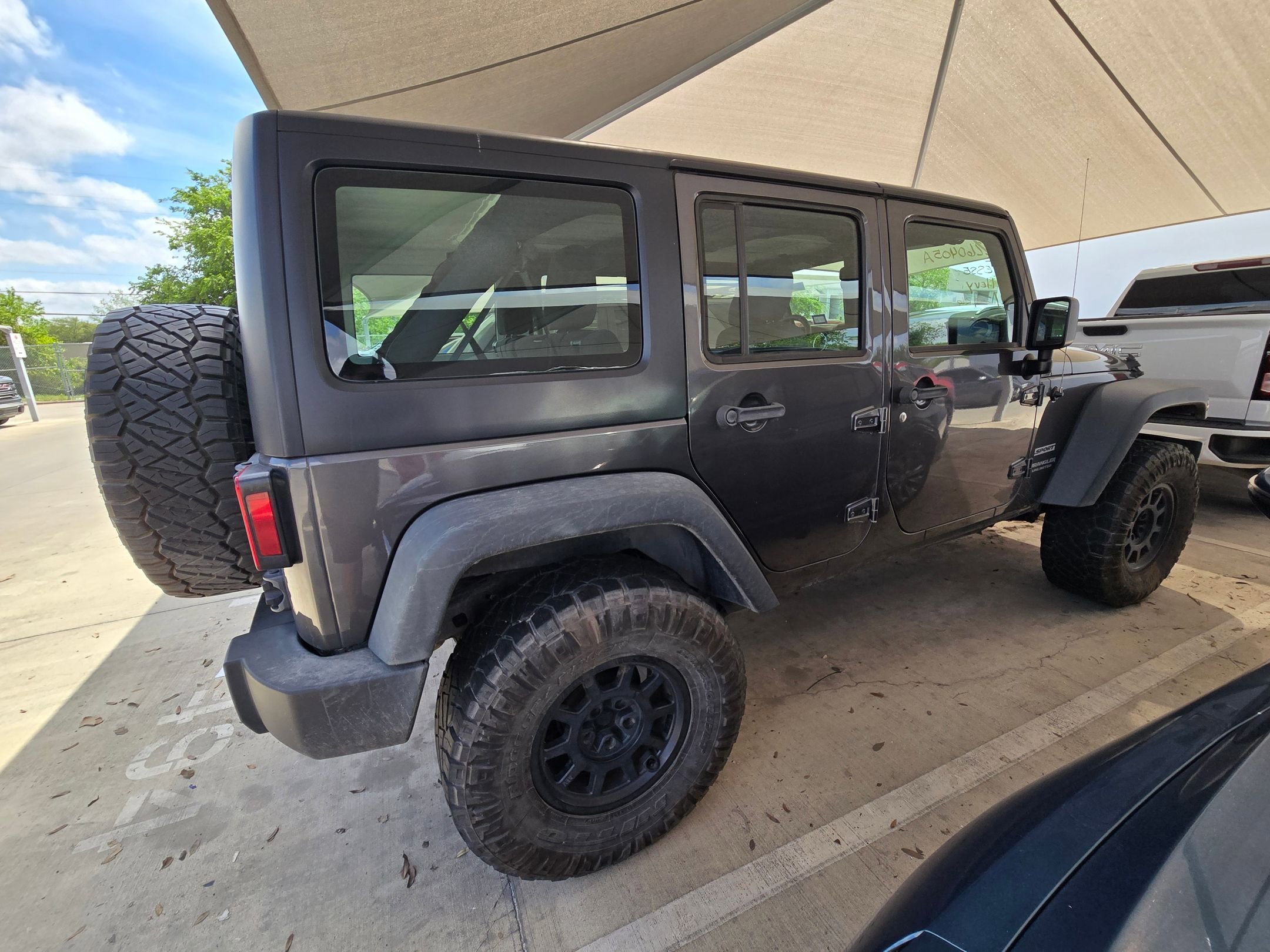 Used 2017 Jeep Wrangler Unlimited Sport AWD/4WD image 8
