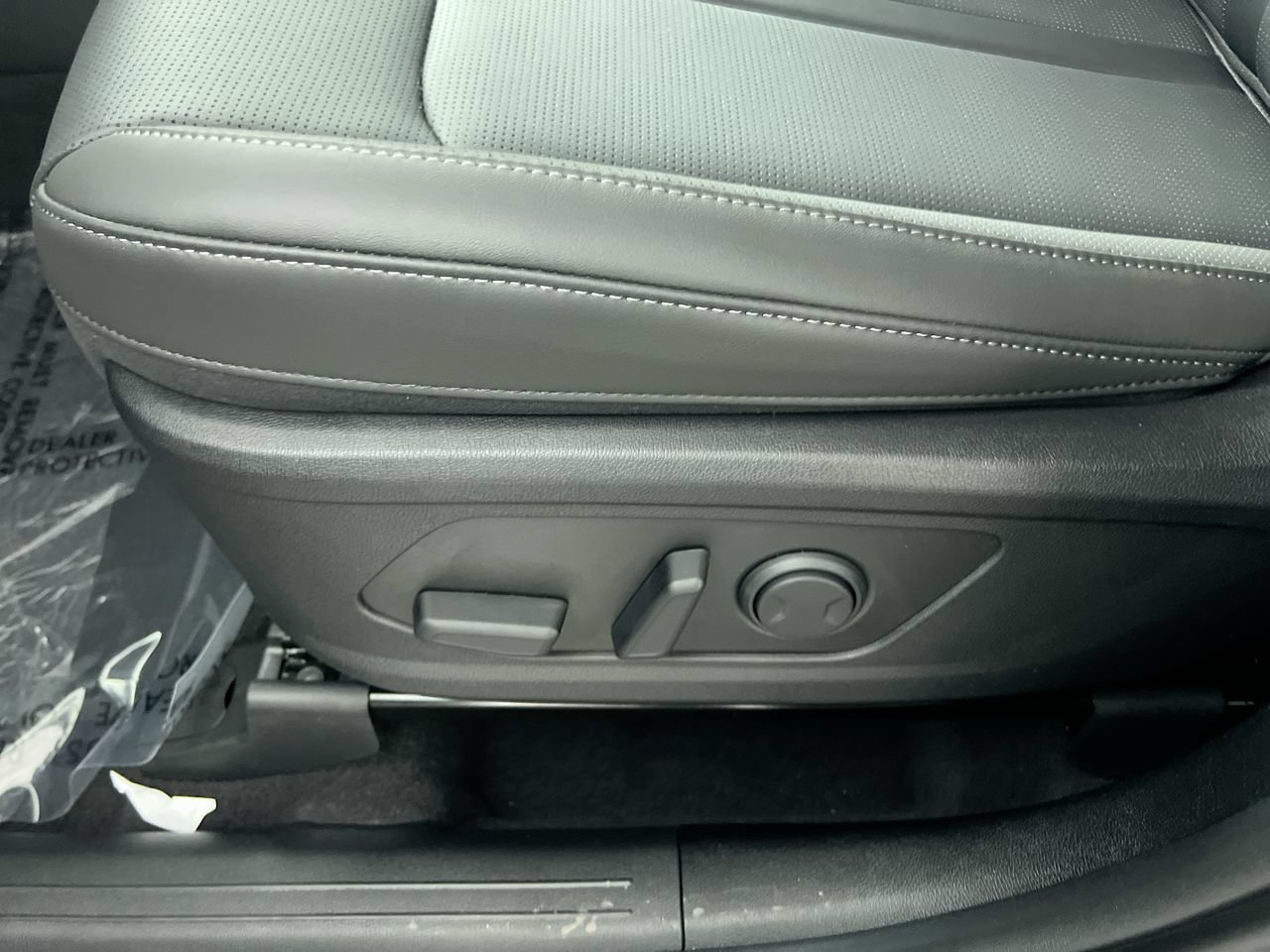 New 2026 Kia Sorento EX w/ EX Premium Package FWD image 15