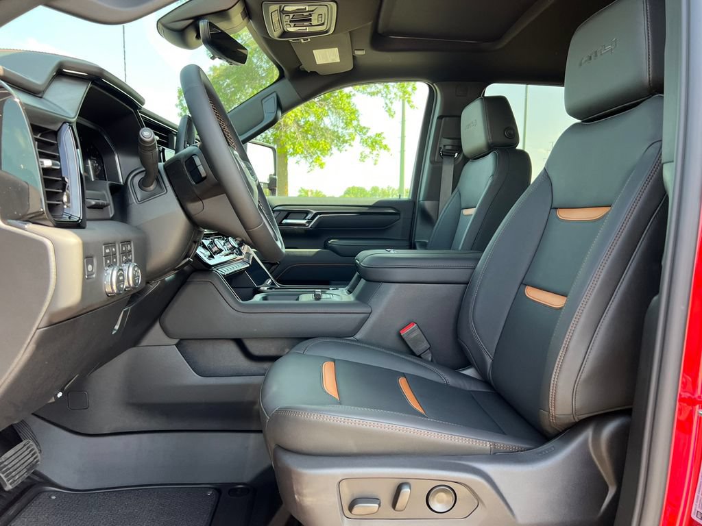 New 2026 GMC Sierra 2500 AT4 w/ AT4 Premium Plus Package AWD/4WD image 4