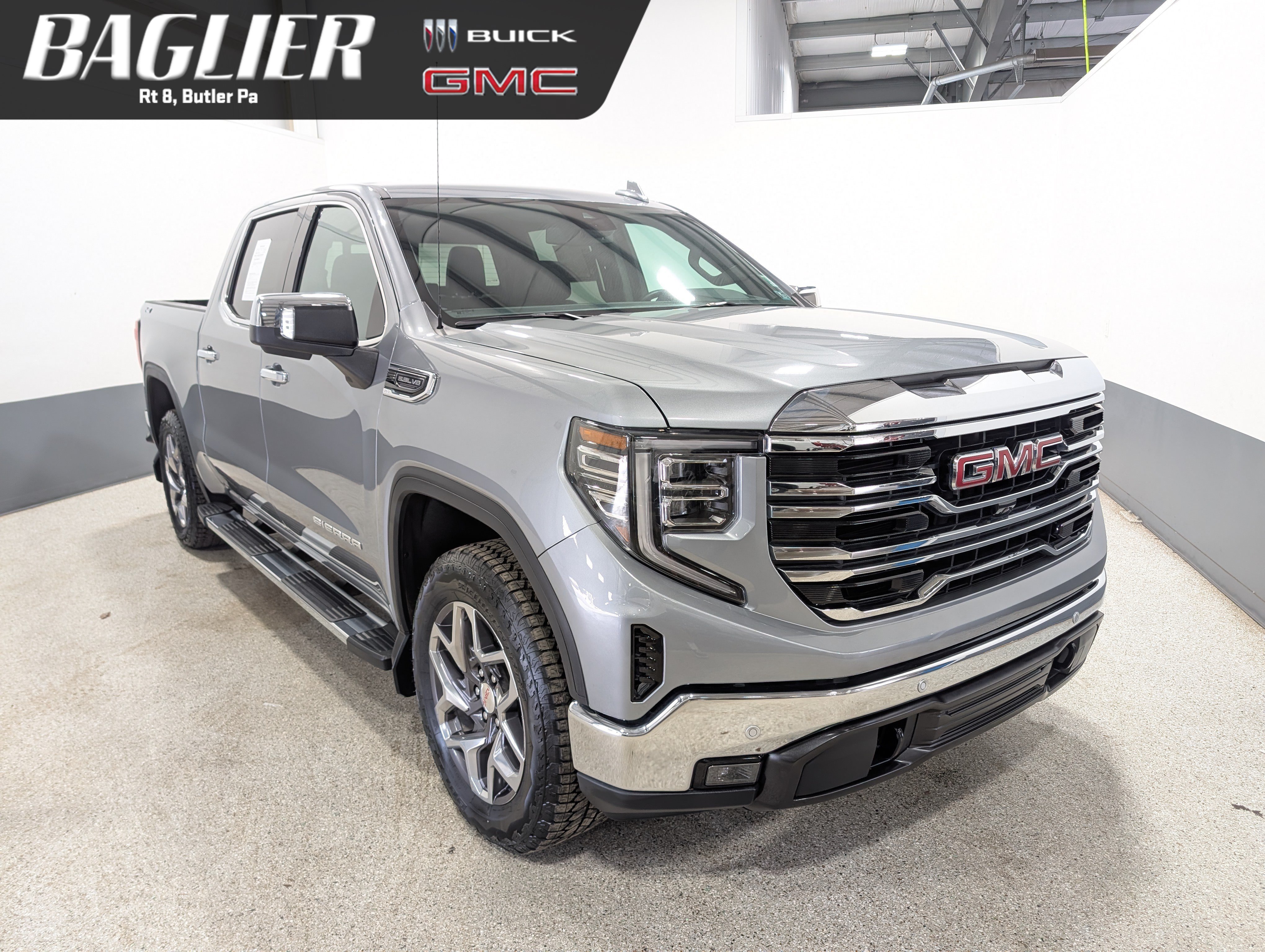 Used 2024 GMC Sierra 1500 SLT w/ SLT Premium Plus Package AWD/4WD image 1