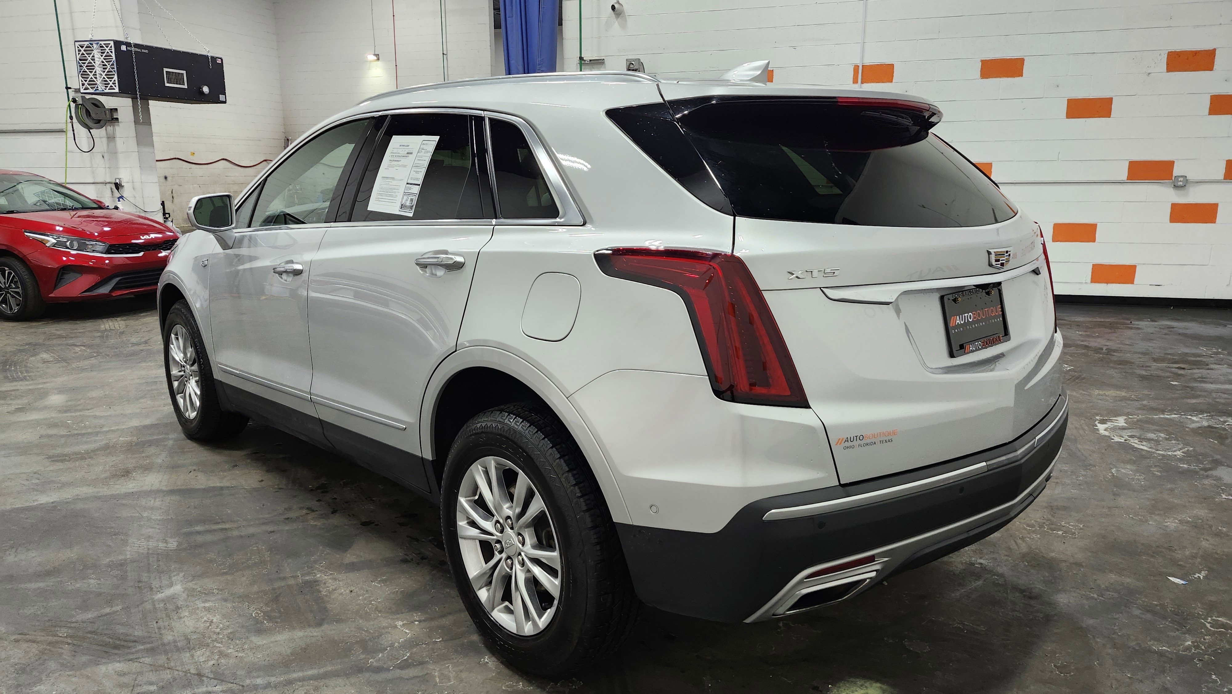Used 2020 Cadillac XT5 Premium Luxury image 17