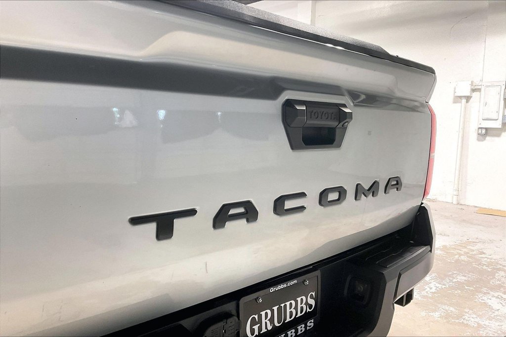 Used 2025 Toyota Tacoma SR RWD image 38