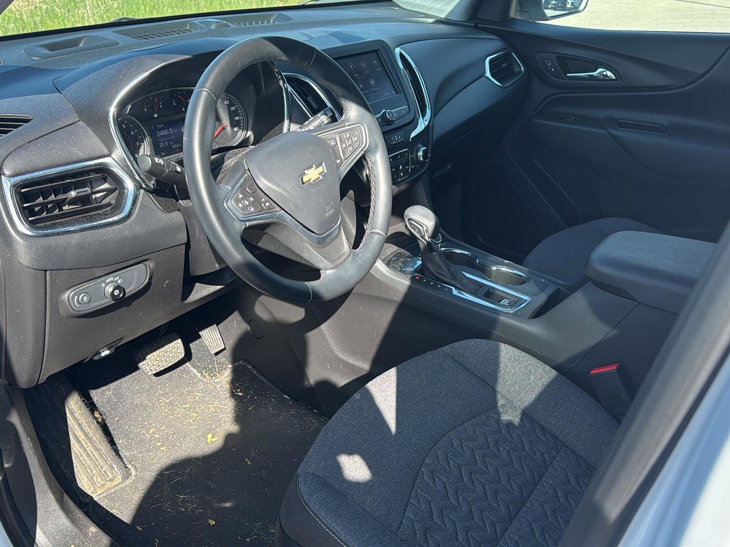 Used 2023 Chevrolet Equinox LT FWD image 11