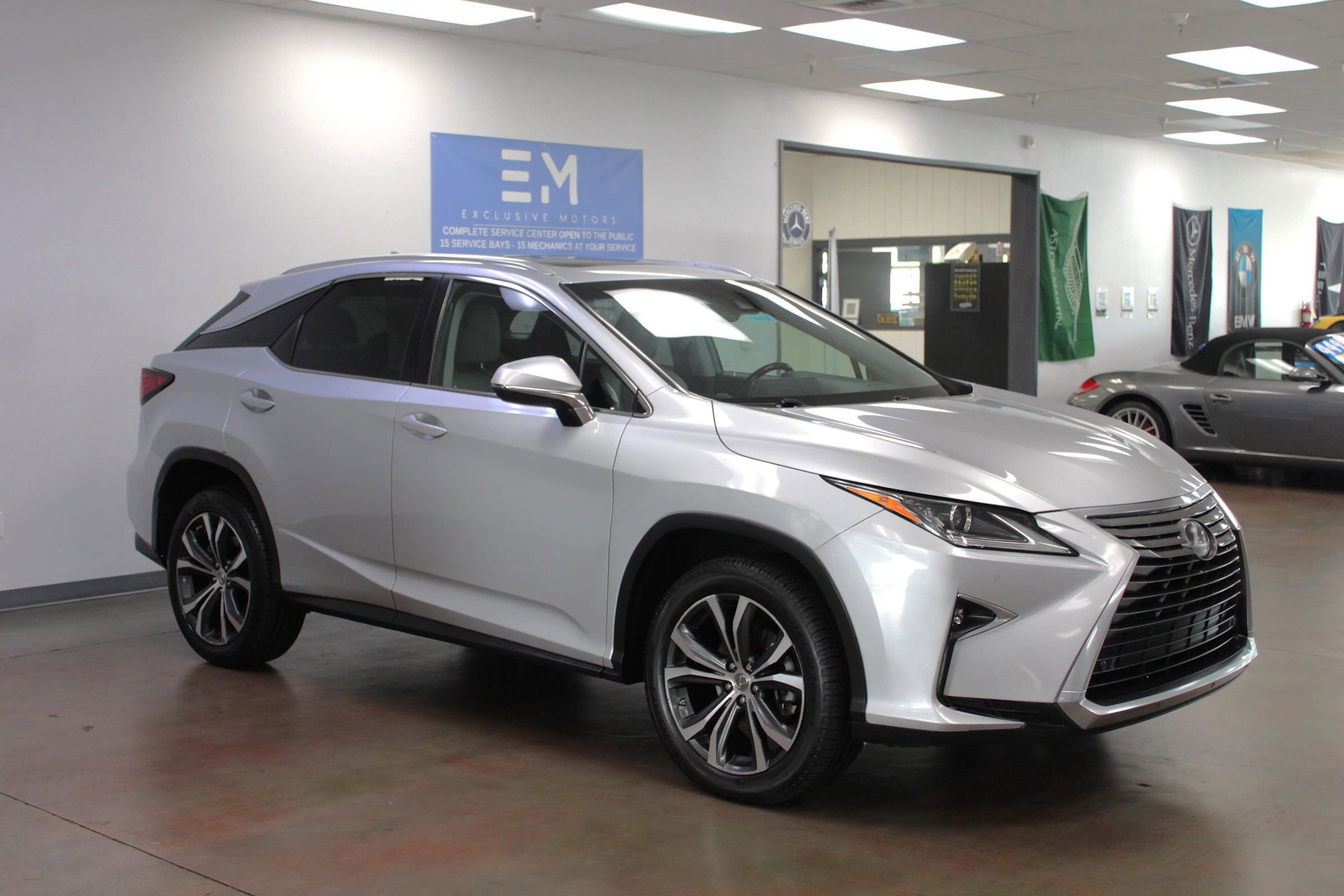 Used 2017 Lexus RX 350 FWD w/ Premium Package image 3
